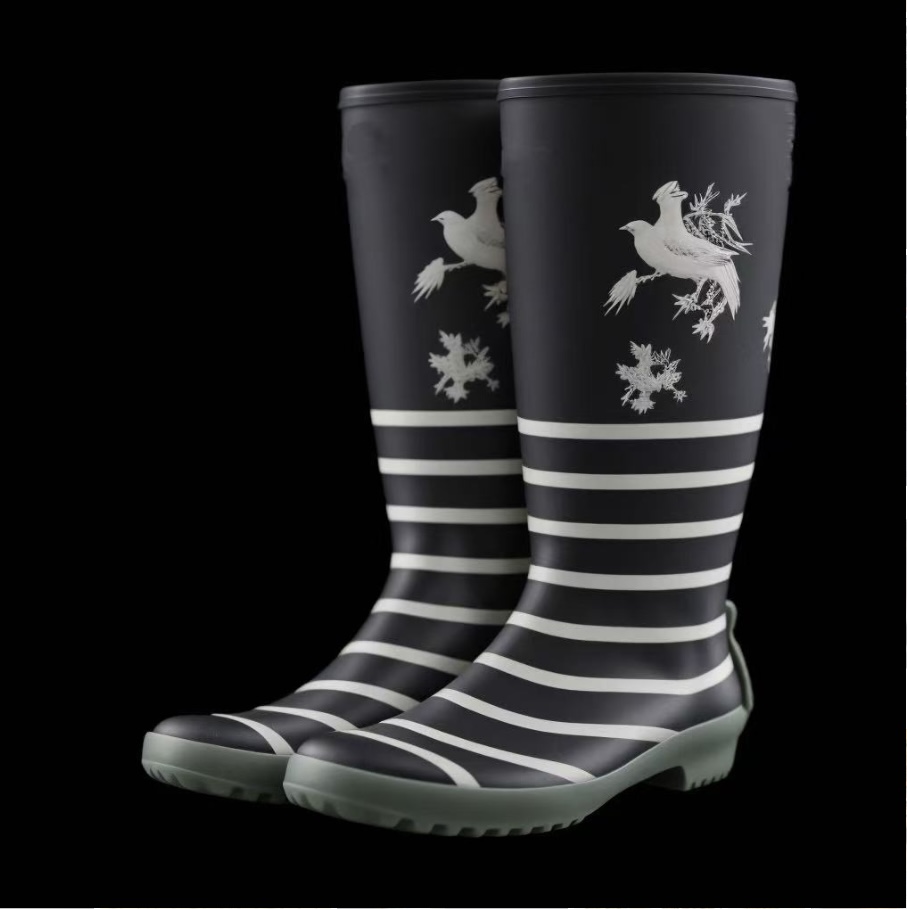 7389bd4c-23df-4566-93c1-58ffc3470e35_Men Patterned Boots.jpg